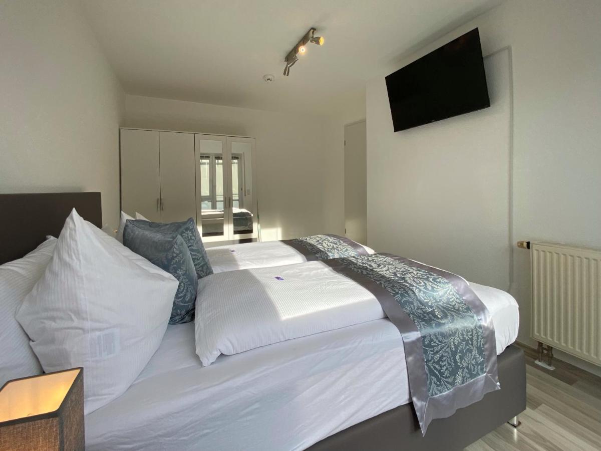 Appartement Janina in S-Bahn Nähe, 76 qm, max 4 Pers, Internet 1000 MBit Gärtringen Exterior foto