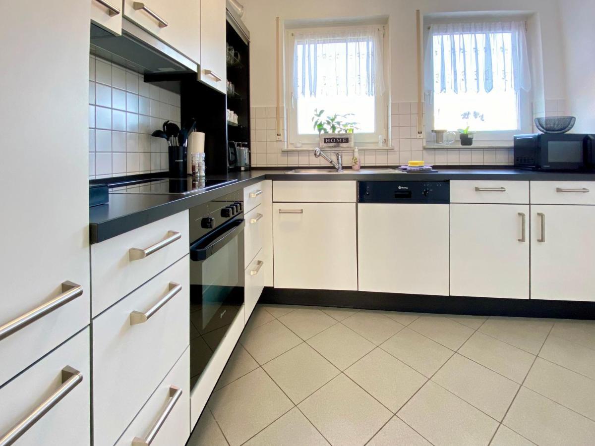 Appartement Janina in S-Bahn Nähe, 76 qm, max 4 Pers, Internet 1000 MBit Gärtringen Exterior foto
