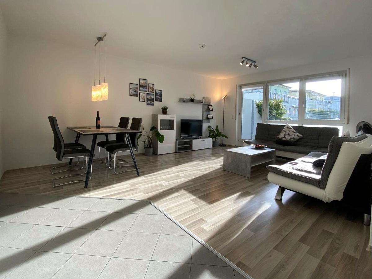 Appartement Janina in S-Bahn Nähe, 76 qm, max 4 Pers, Internet 1000 MBit Gärtringen Exterior foto