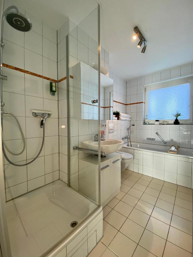 Appartement Janina in S-Bahn Nähe, 76 qm, max 4 Pers, Internet 1000 MBit Gärtringen Exterior foto