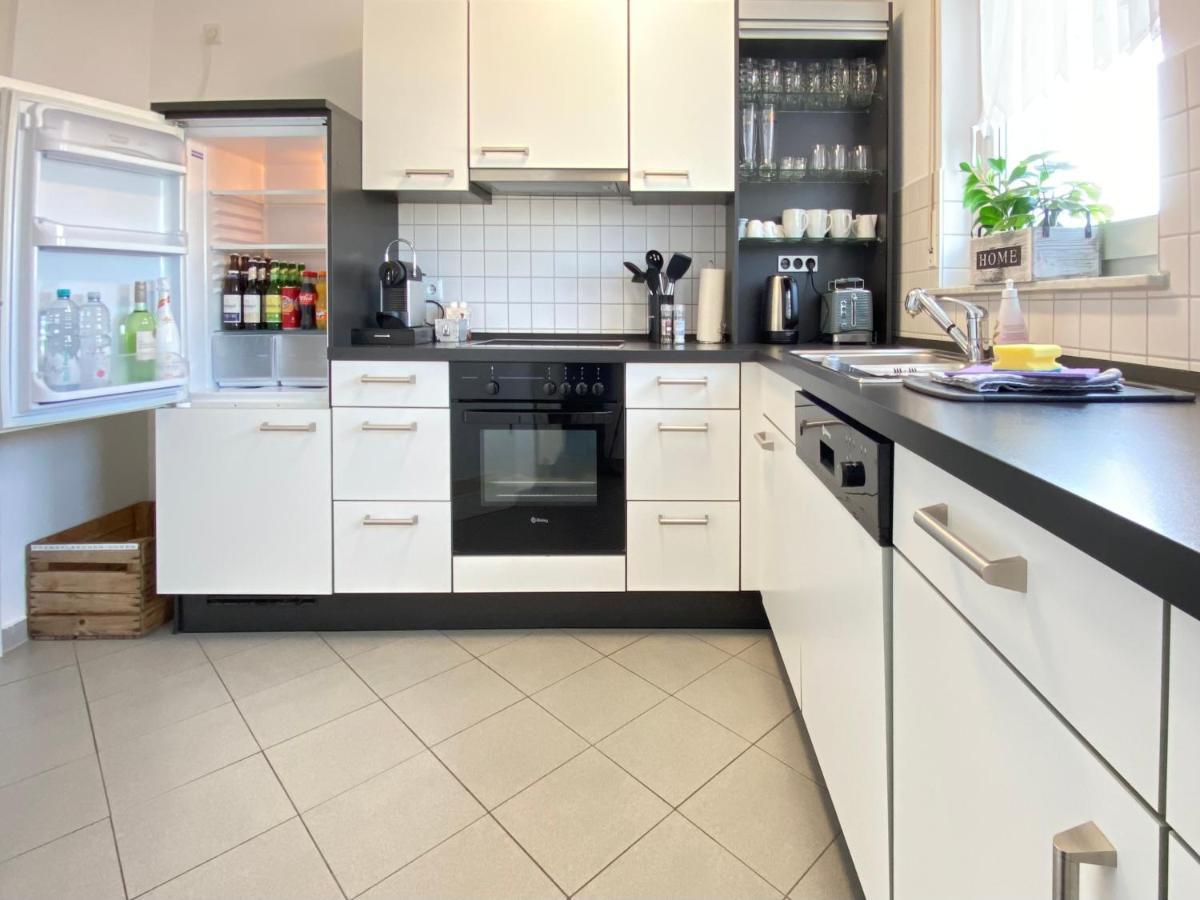 Appartement Janina in S-Bahn Nähe, 76 qm, max 4 Pers, Internet 1000 MBit Gärtringen Exterior foto